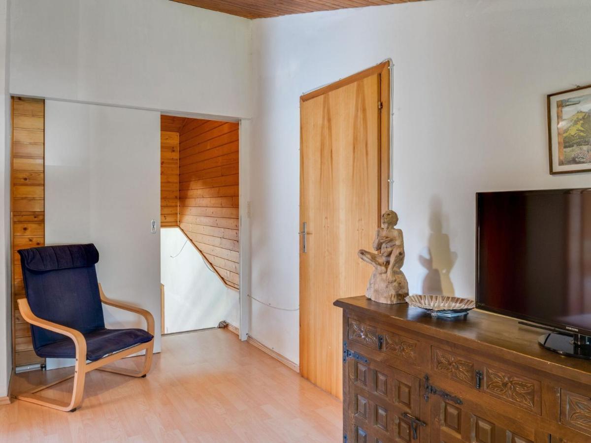 Spacious Chalet In Maishofen Near Forest Buitenkant foto